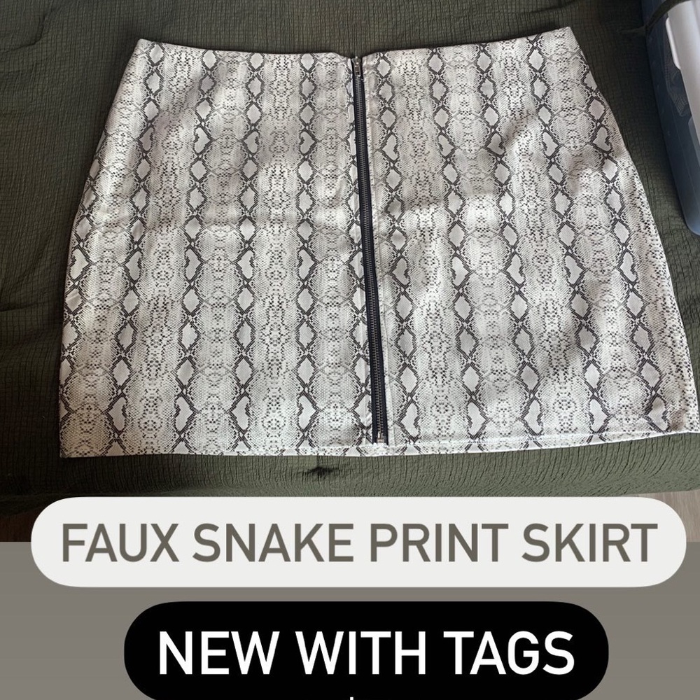 PLUS SKIRT